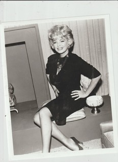 8X10 B&W PHOTO OF BARBARA NICHOLS LEGS