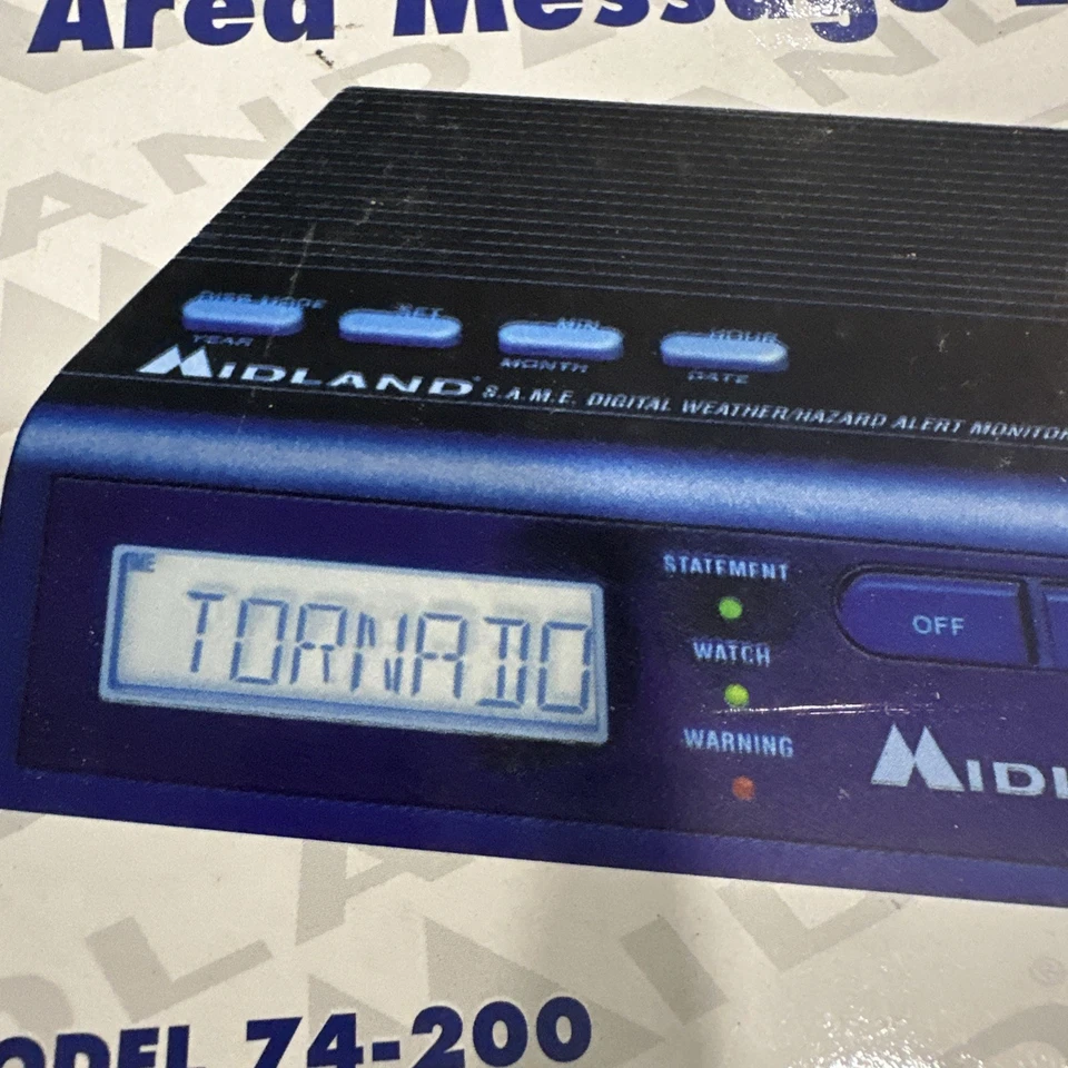 Midland 74-200 Digital NOAA Weather/ All Hazard Alert Radio with Clock and Alarm - Image 3 of 4