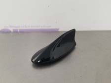 25 Toyota Camry Le Shark Fin Antenna Black 218