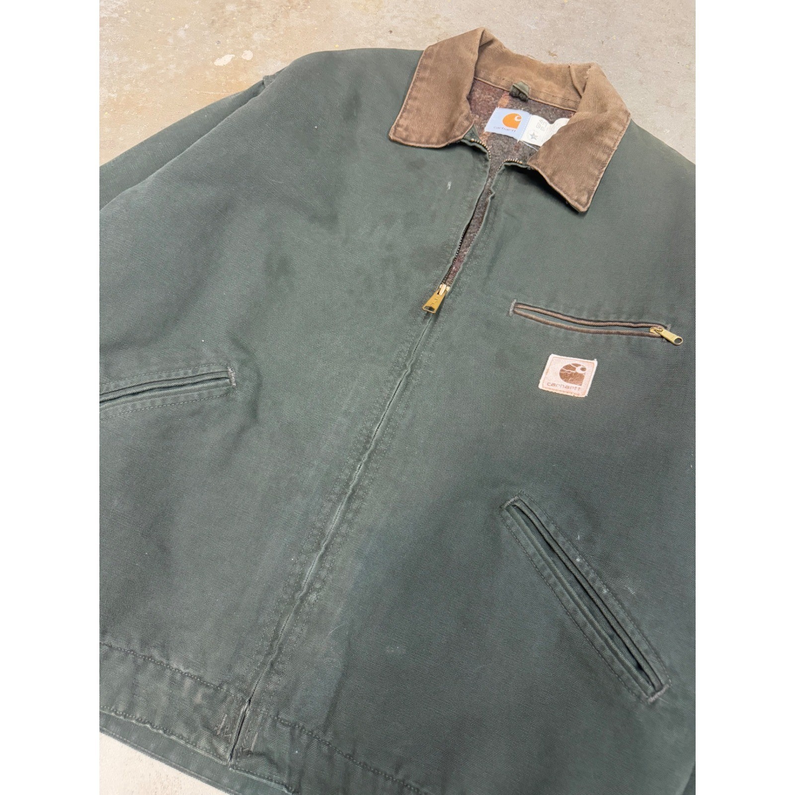 Carhartt Mens JB0866 Jacket Lined Canvas Trucker Style Size XL Graphic Print thumbnail 2