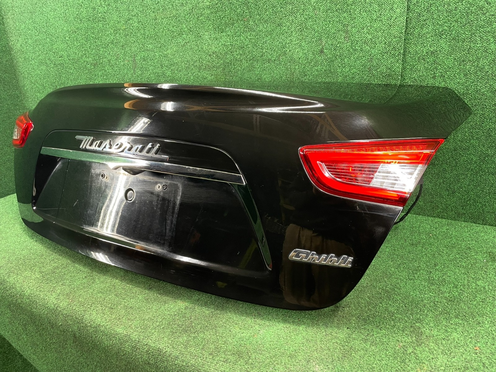 🛑 2014-2017 MASERATI Ghibli S Q4 Exterior Rear Trunk Lid Deck w/ Camera OEM