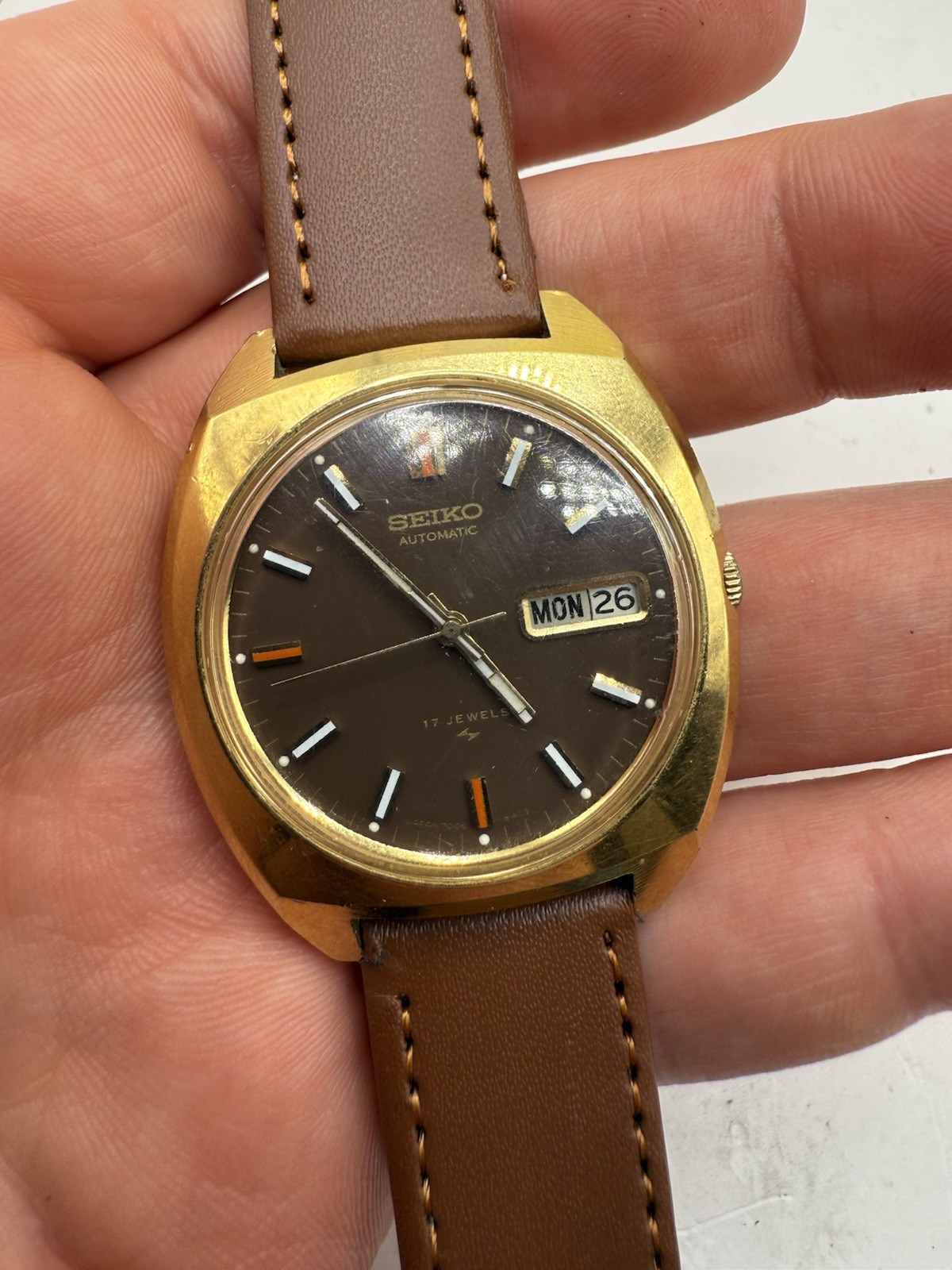 VINTAGE Men's Seiko Automatic 17 Jewels Watch Ref 7006-8059