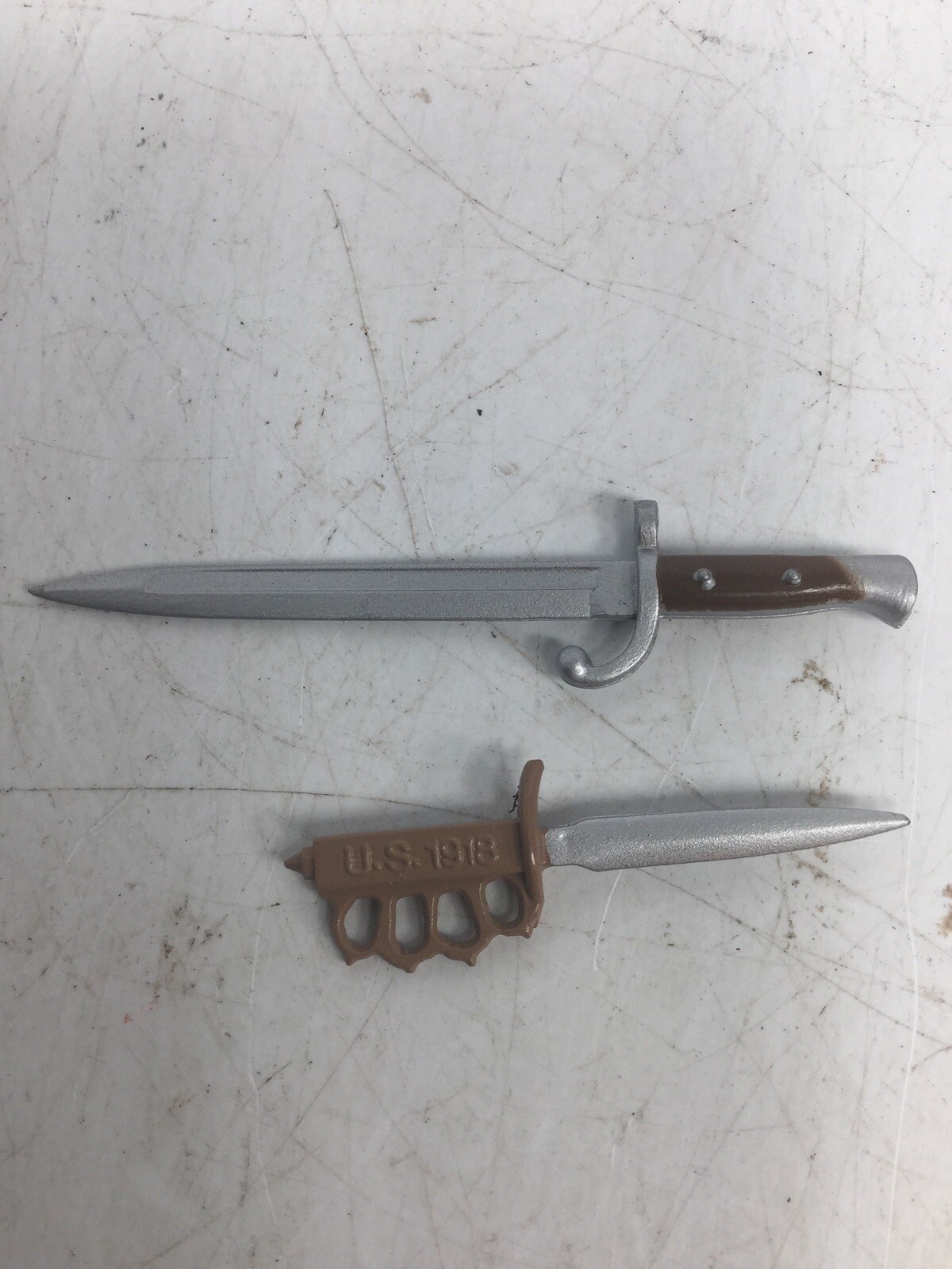 1/6 COTSWOLD WW1 US ARMY / USMC TRENCH KNIFE & WW2 21ST DRAGON