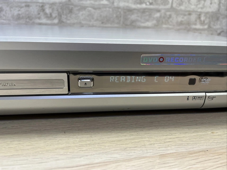 Philips DVDR75 Progressive-Scan DVD Player & Recorder | No Remote - Image 3 of 4