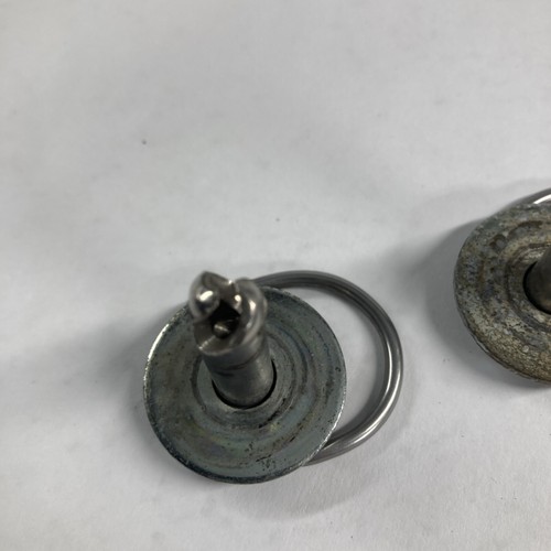 Harley-Davidson Touring Saddlebag Bail Head Bolts and Washers - Picture 7 of 8