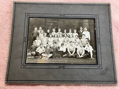 6th Grade Class Photo RITCHIE SCHOOL Wheeling, W.Va. 1935?