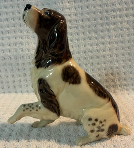 VINTAGE PORCELAIN ENGLISH SPRINGER SPANIEL DOG 5.5 " x 5 "