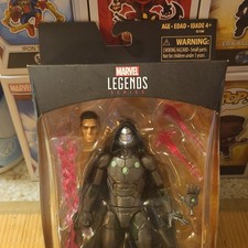 Hasbro Marvel Legends Infamous Iron Man Boxed Action Figure w  Accessories
