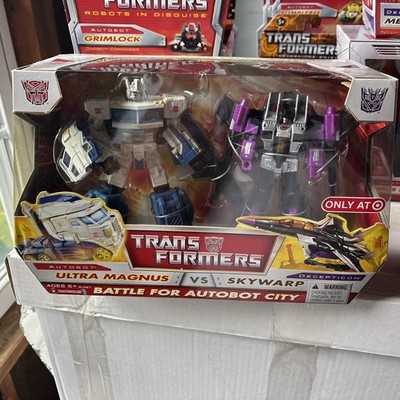 Hasbro Transformers  Battle For Autobot City Ultra Magnus Vs Skywarp New MIB