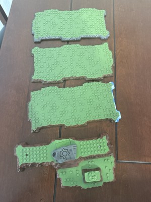 Mega Bloks Base Plates Dragons Castle Grass & Grey Edge LOT #1