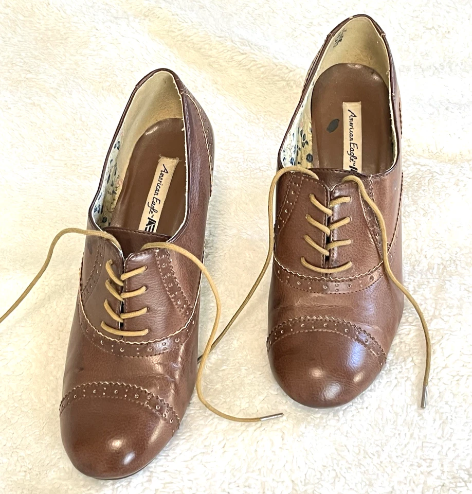 American Eagle Oxford Wingtip Heeled Shoes Lace Up Womens 10 Brown Faux Leather - Image 3 of 4