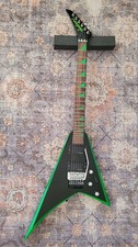 Jackson RRX24 Rhoads - Black with Green Bevels