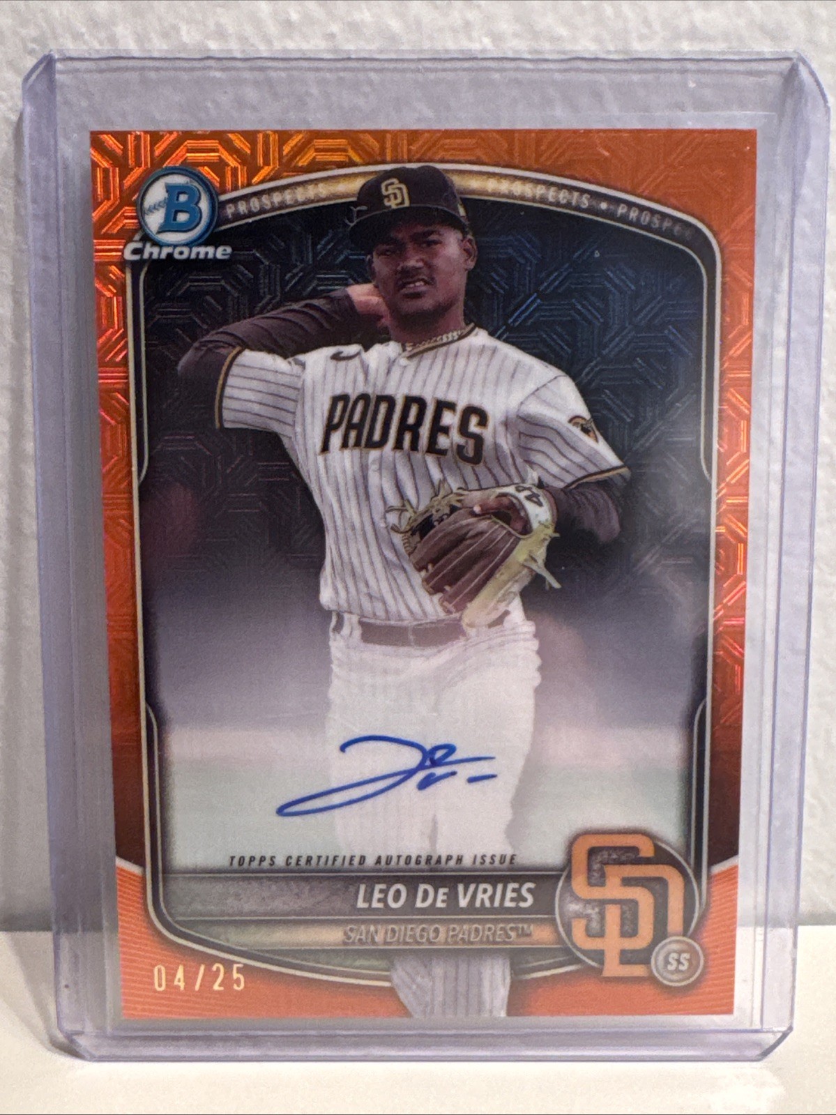 2025 Bowman Chrome Leo De Vries Auto/Autograph /25 Orange Mojo San Diego Padres