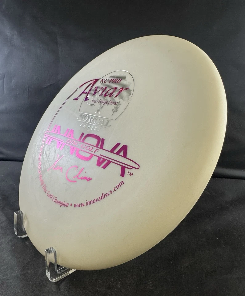 Innova 10x KC Pro Aviar Fuschia Glitter w/ Silver NorCal Series Mini Stamp 172g - Image 4 of 4