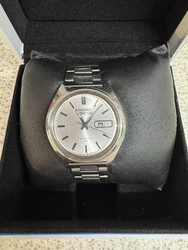 Seiko ACTUS 7019-8010 Date-Day 21 Jewels 38mm Vintage Watch
