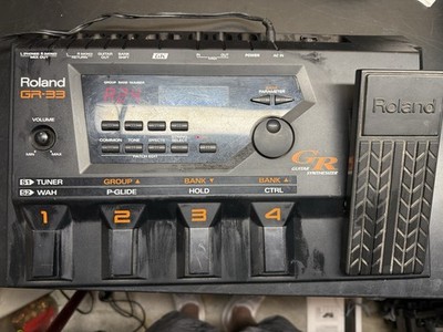 Roland GR-33 Guitar Synthesizer Multi-Effects Processor - Excellent Condition