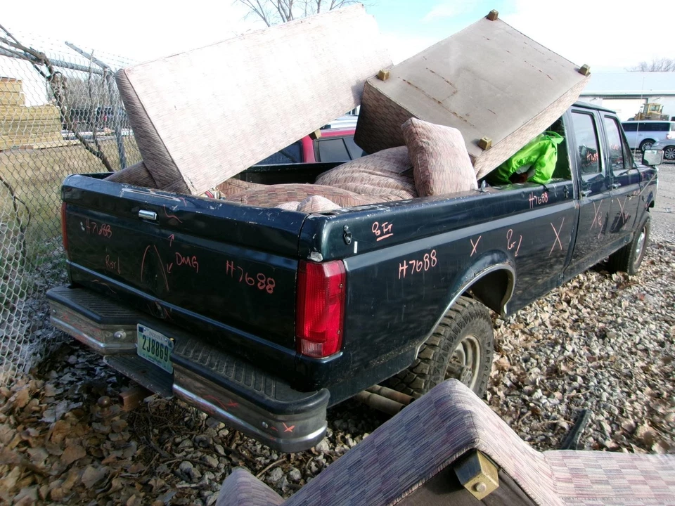 Used Radiator fits: 1996 Ford F350 PICKUP 8-460 7.5L MT w/AC Grade A Foto 4 de 4