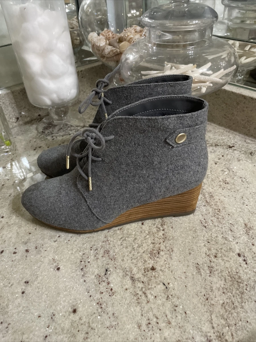 Dr scholl's conquer wedge top