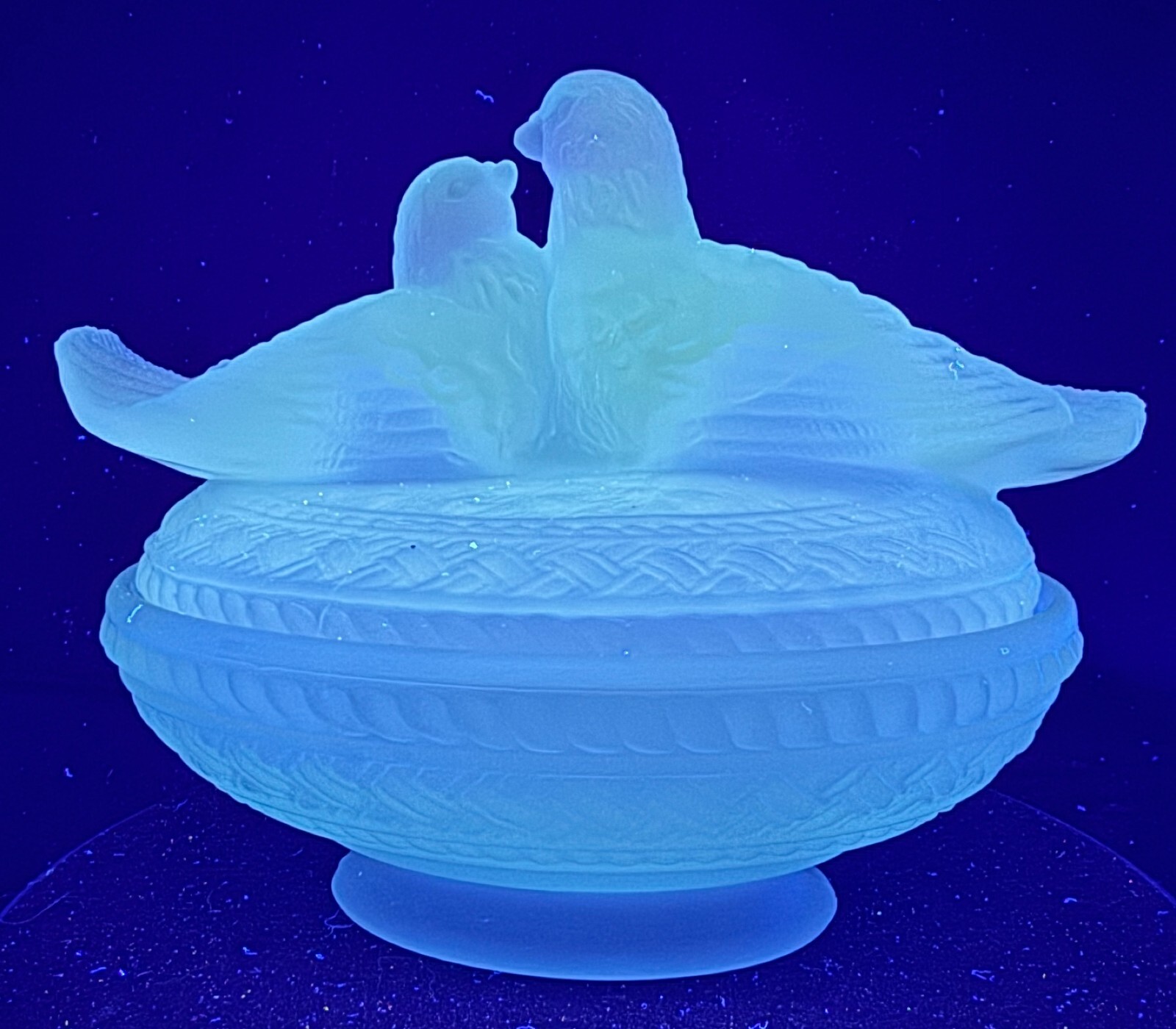 Vintage Aqua Blue Manganese Westmoreland Satin Glass Doves Nest