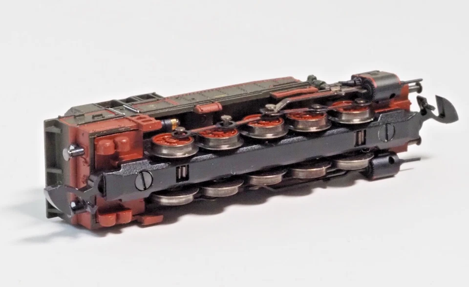 88941 MARKLIN Z-scale Era 1 KPEV Tank Locomotive class T 16.1, 5 pole motor - Image 3 of 4