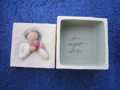 WILLOW TREE SMALL COVERED TRNKET OR KEEPSAKE BOX ''FROM THE HEART''  2003  LORDI