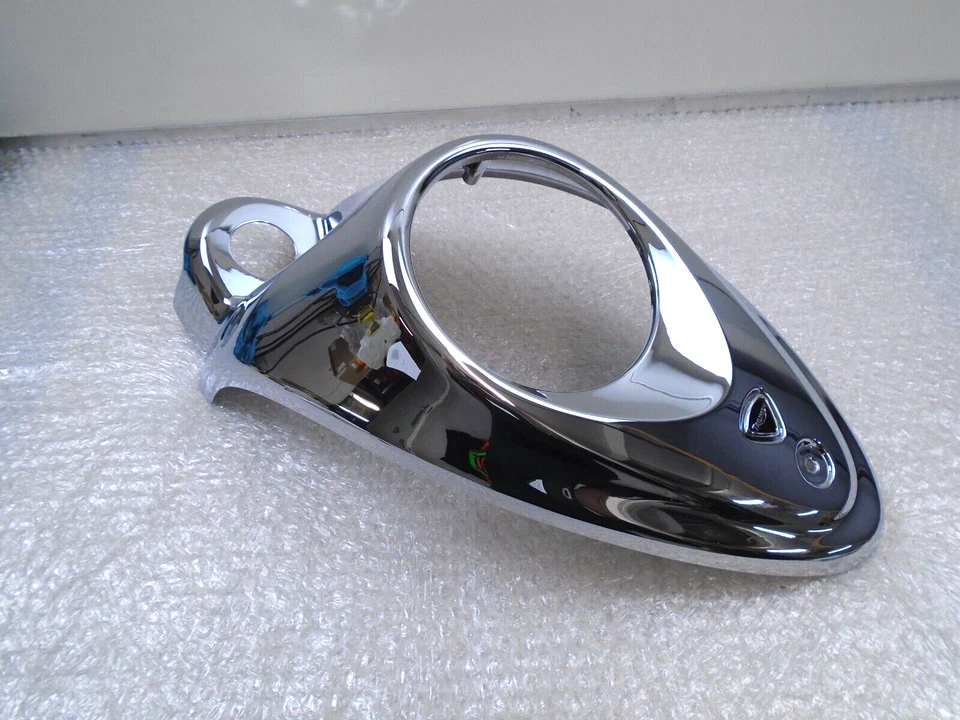 Velocímetro envolvente Triumph Rocket III cromado genuino nuevo T2501464 Foto 2 de 4