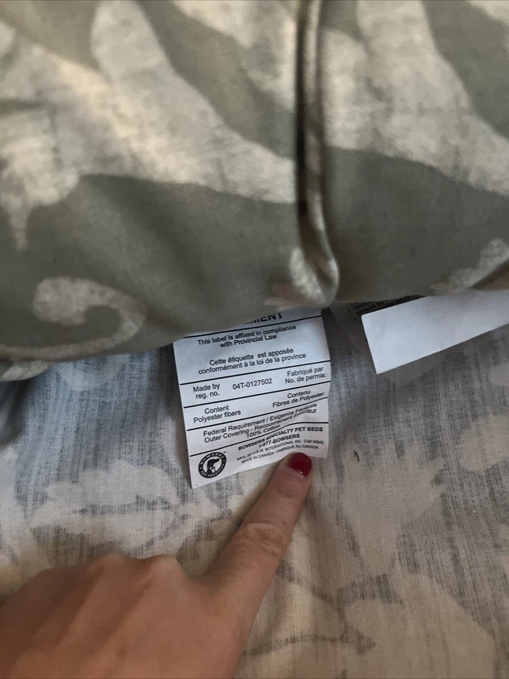 Cama pequeña para perros Bowsers Pet verde flor donut reforzada anidación Foto 4 de 4