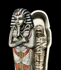 Molded Fantastic Tomb of The Egyptian King Tutankhamun with the king Ushabti