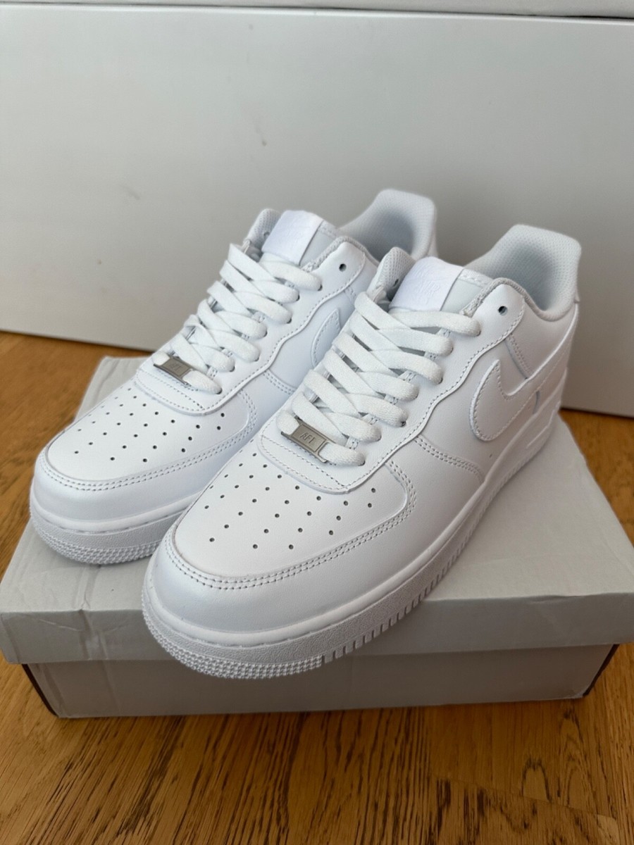 Size 9 - Nike Air Force 1 Low '07 White | eBay