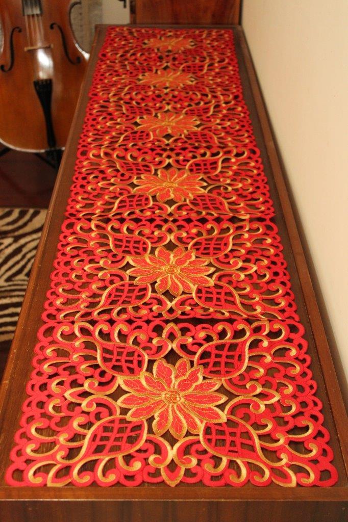 Elegant embroider top quality table runner for table furniture piano