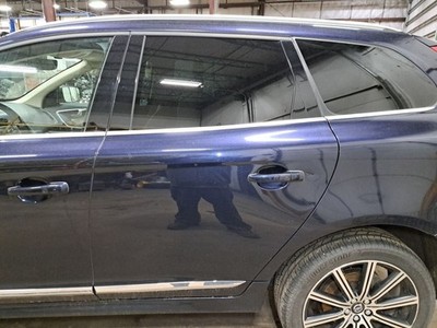 2016 Xc60 Left Driver Side Rear Door Assembly Color: Blue 467