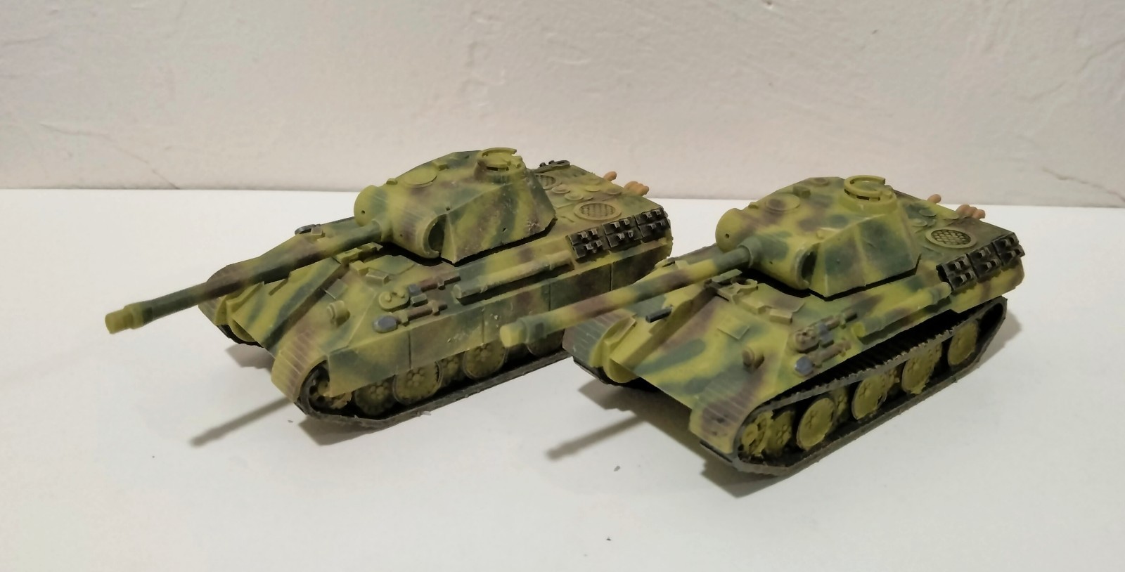 Hand Painted 1/100 Scale Resin Miniatures 2 Panther Tanks