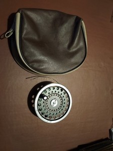 Hardy Marquis Salmon No2 Fly Reel Spool + Cog Protector in good condition, case.