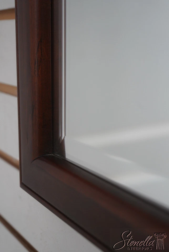 70529: Espejo biselado de caoba con incrustaciones COOPER CLASSICS Foto 4 de 4