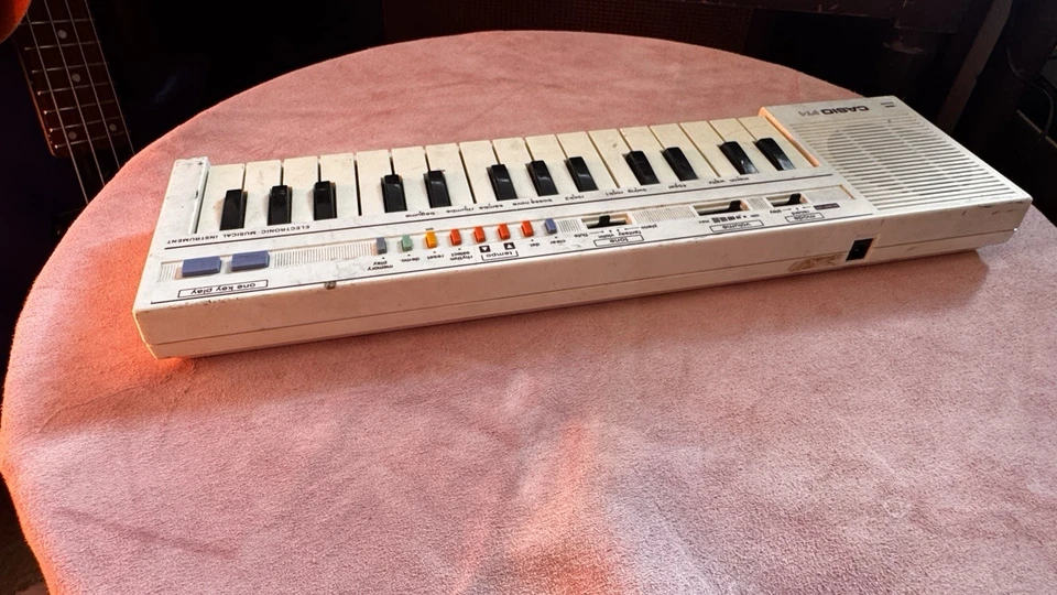 Casio PT-1 электронная клавиатура и мини синтезатор 29 клавиш сделано в Японии винтажный - Изображение 3 из 4
