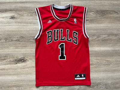 Chicago Bulls Basketball Shirt Adidas NBA USA Jersey size XS