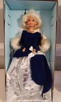 Barbie 1995 Avon Exclusive Winter Velvet Primera de la serie Mattel #15571 NRFB
