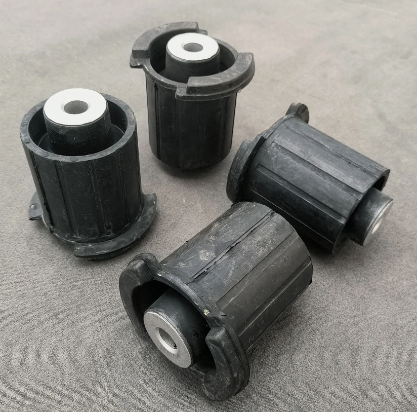 8*For Rolls Royce Phantom wishbone suspension control arms bushing repair kit