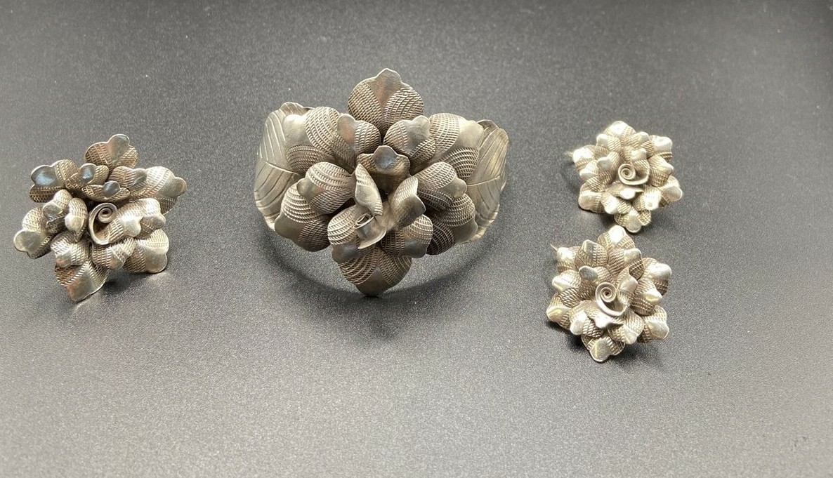 Sterling Silver Thai Flower Cuff Ring Earring Set… - image 1