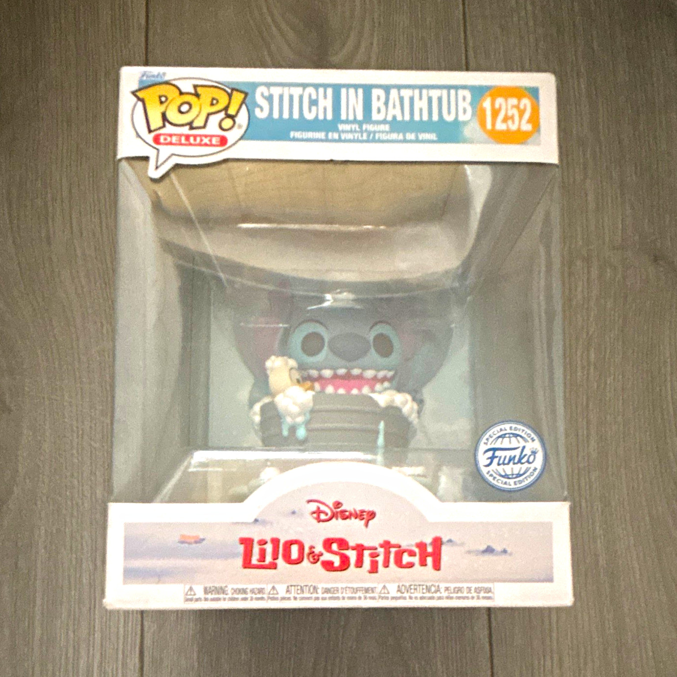 Funko Pop! Deluxe Disney Lilo & Stitch Stitch in Bathtub Special Edition #1252