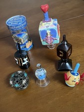 HANUKKAH DREIDEL LOT OF 8 VINTAGE JUDAICA  ADI SIDLER PLAUT DREIDELS