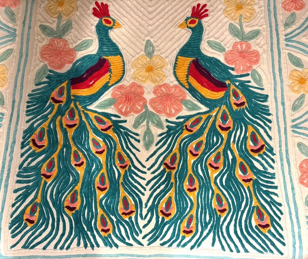 Couverture King Size Patchwork Batik Paon – Fait Main, Coton, Indonésienne