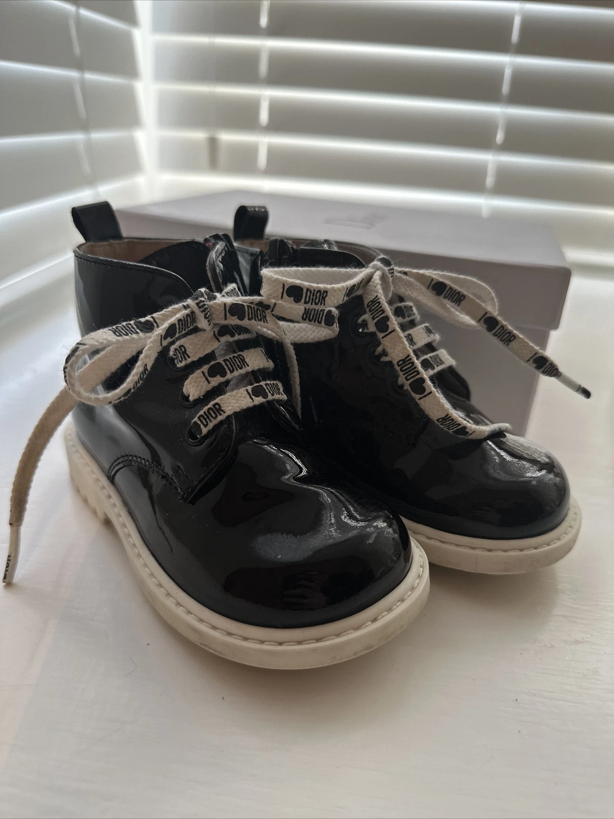 Dior, Bottes Brevetées Noires   Taille 22 Enfants