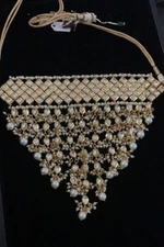Indian Kundan bridal jewelry set With choker, Earring And Tikka
