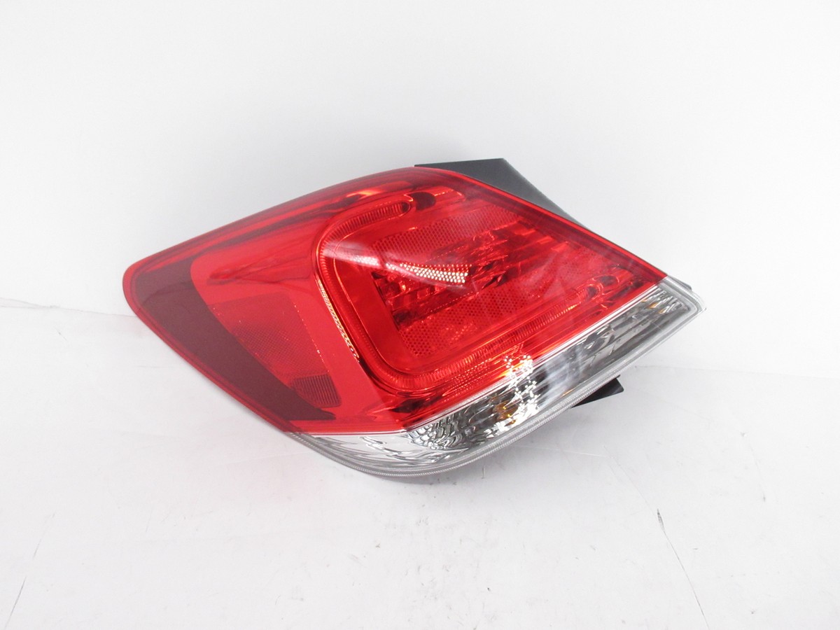 Genuine OEM Toyota 81560-07060 Driver Side Tail Light Combo Lamp
