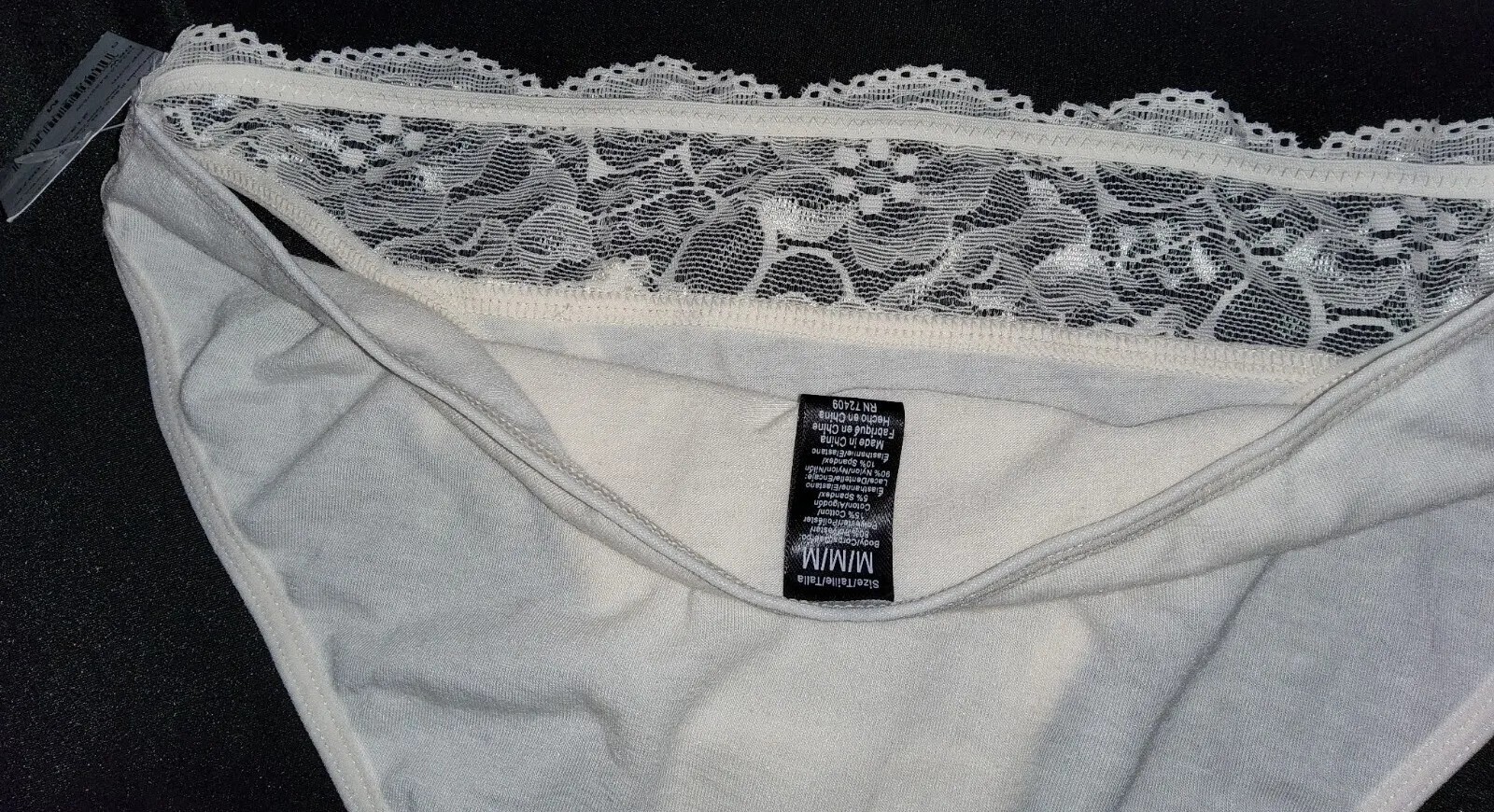 Vintage New JCPenney Bikini Panties w Lace Polyester Cotton Spandex