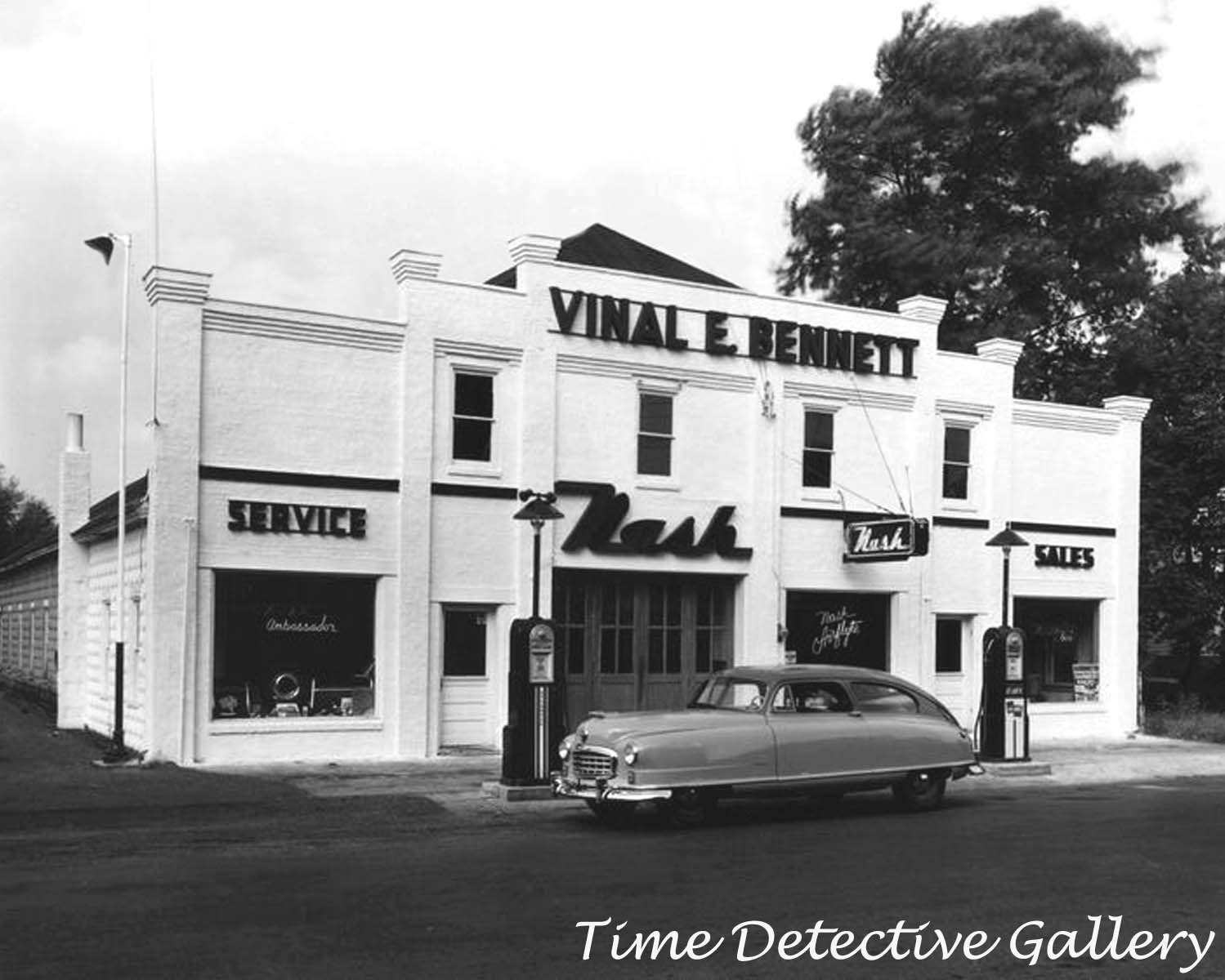 Nash Auto Dealer & Gas Pumps, Milford, Delaware 1949 Vintage Photo