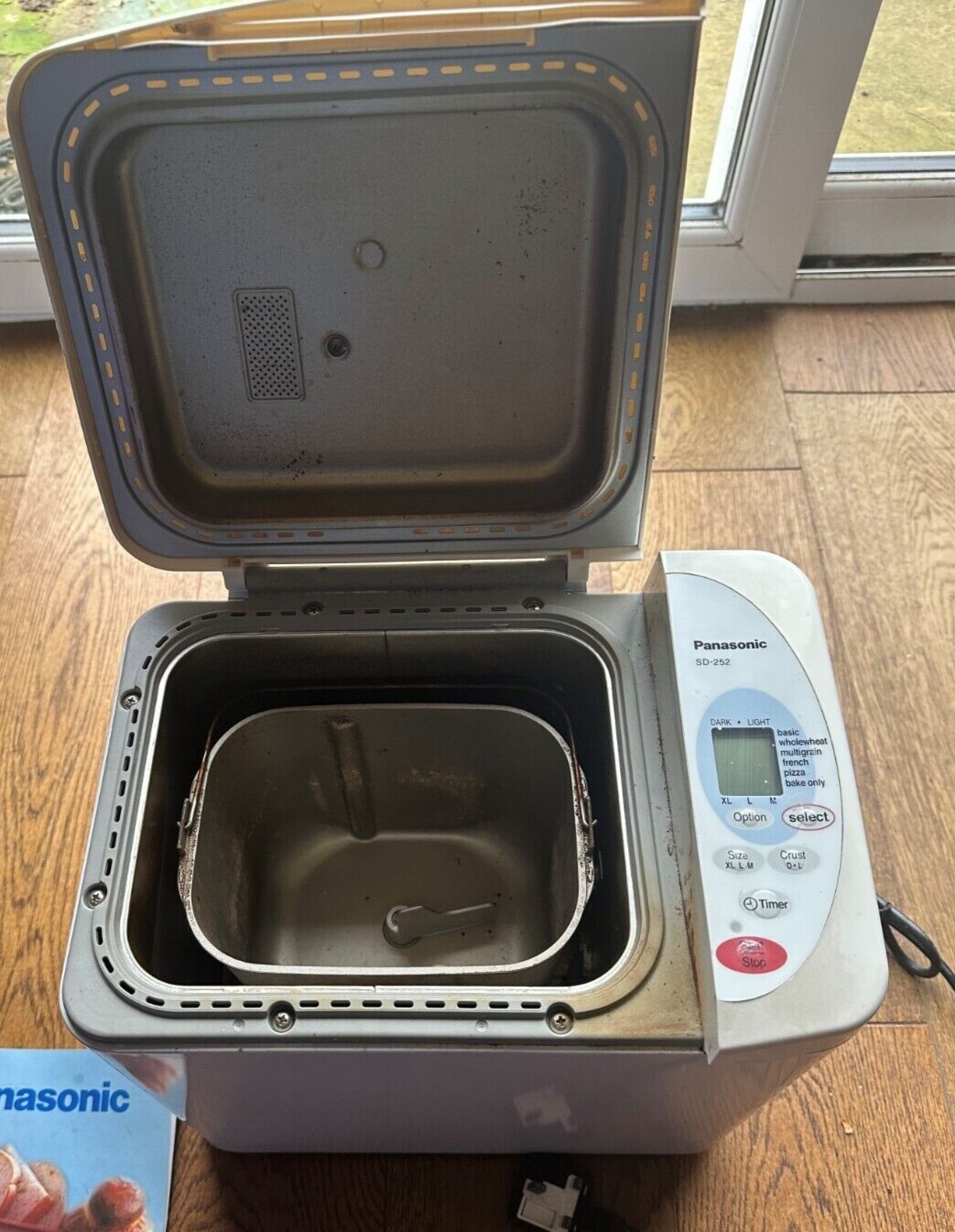 PANASONIC SD252 Electric Automatic Bread maker. eBay