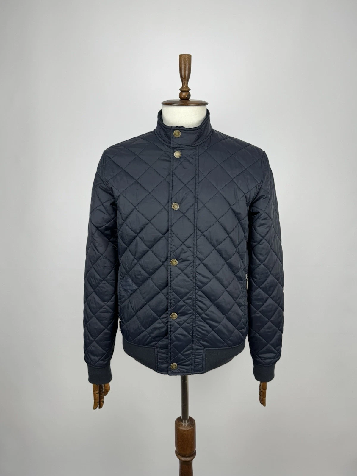 Barbour Moss Jacket Navy Blue Quilted Men’s size M
Opens in a new window or tab