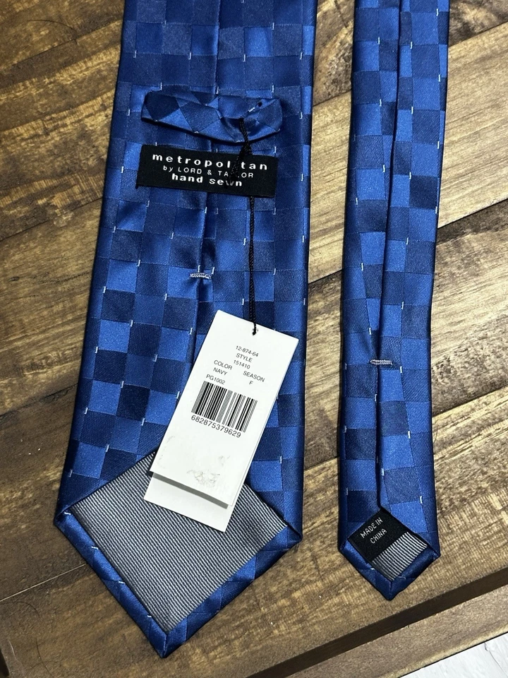 Новый с Ярлыками Metropolitan на Lord & Taylor вручную сшитый галстук 100% шелк геометрический узор синий - Изображение 4 из 4
